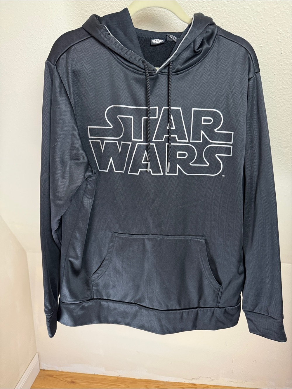STAR WARS Black Hoodie with Logo Size LG (42/44)